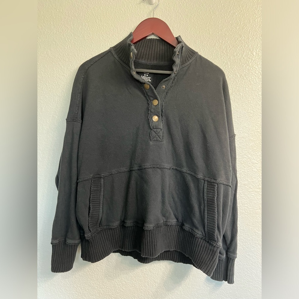 Aerie medium black sweater